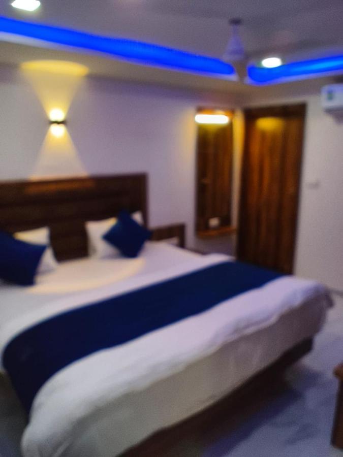 Hotel Ozone,Ahmadabad Zewnętrze zdjęcie
