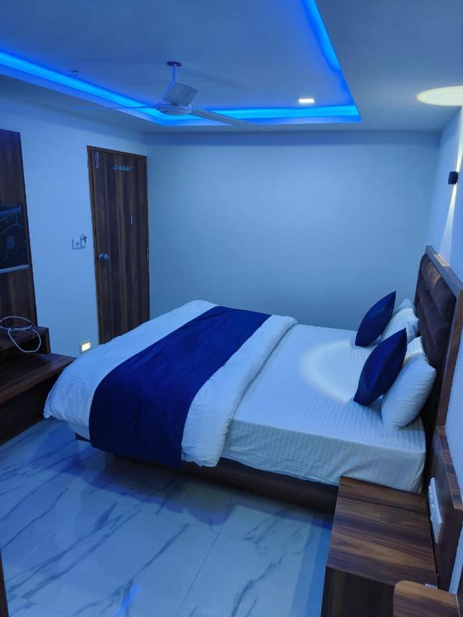 Hotel Ozone,Ahmadabad Zewnętrze zdjęcie