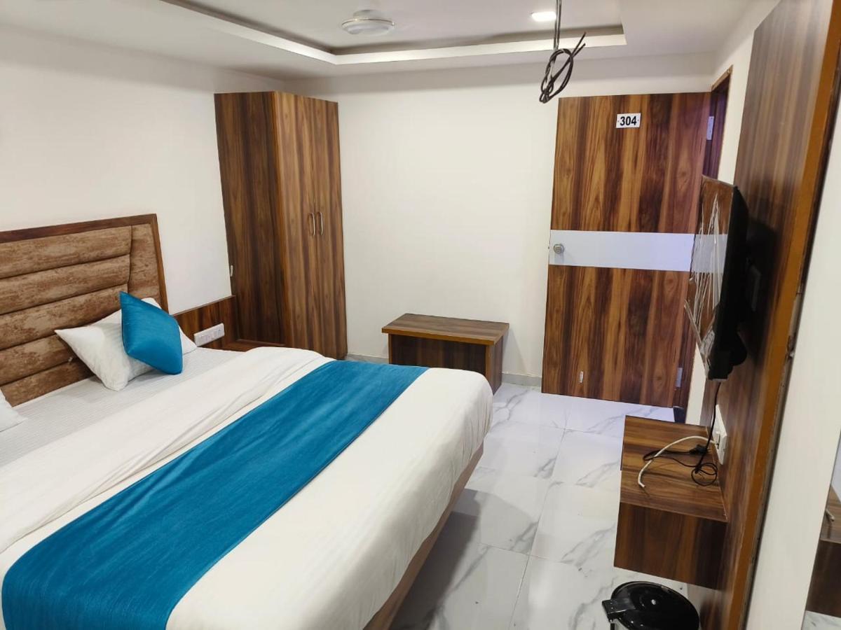 Hotel Ozone,Ahmadabad Zewnętrze zdjęcie