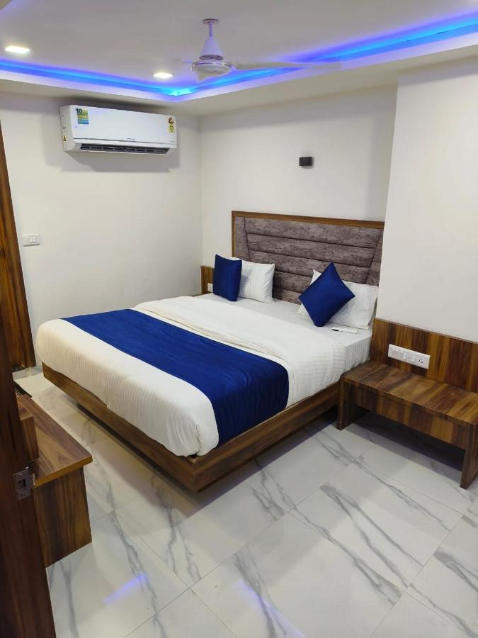 Hotel Ozone,Ahmadabad Zewnętrze zdjęcie