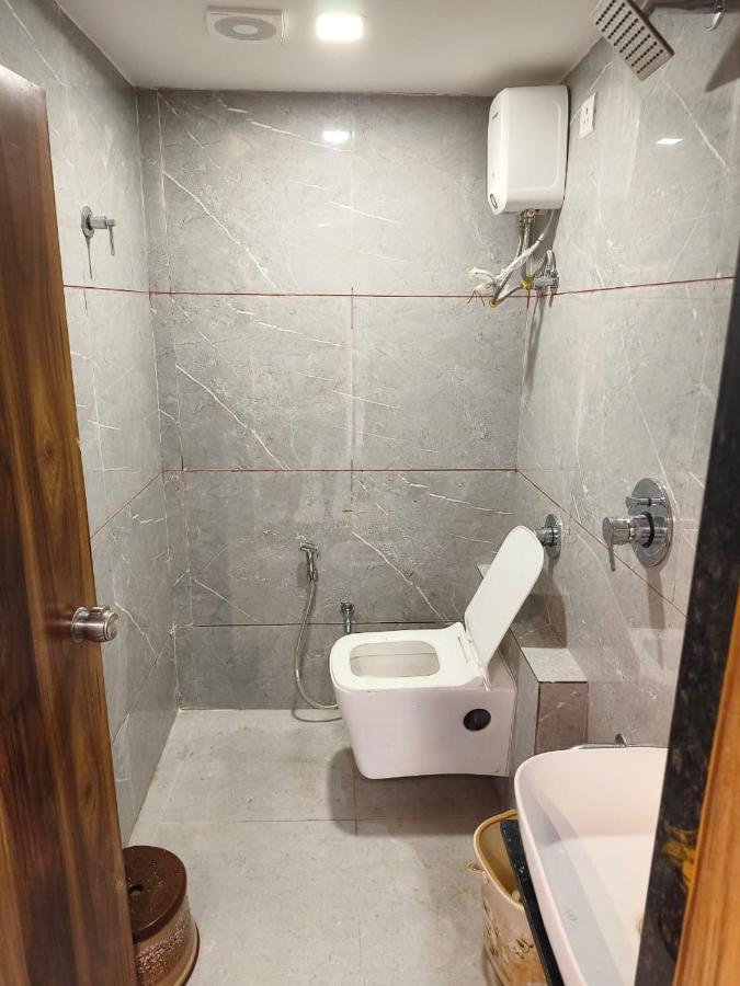 Hotel Ozone,Ahmadabad Zewnętrze zdjęcie
