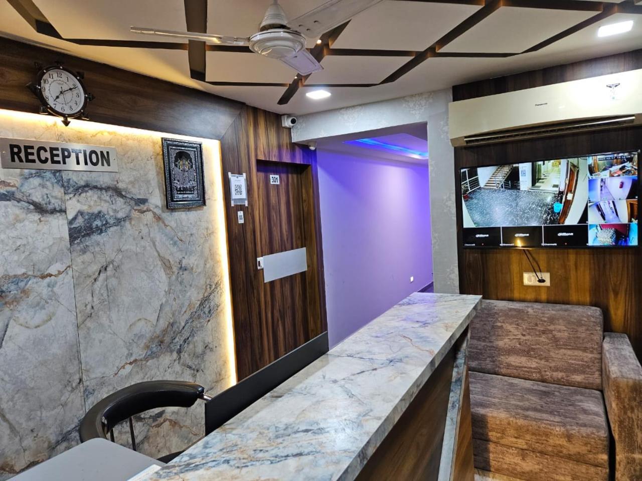 Hotel Ozone,Ahmadabad Zewnętrze zdjęcie