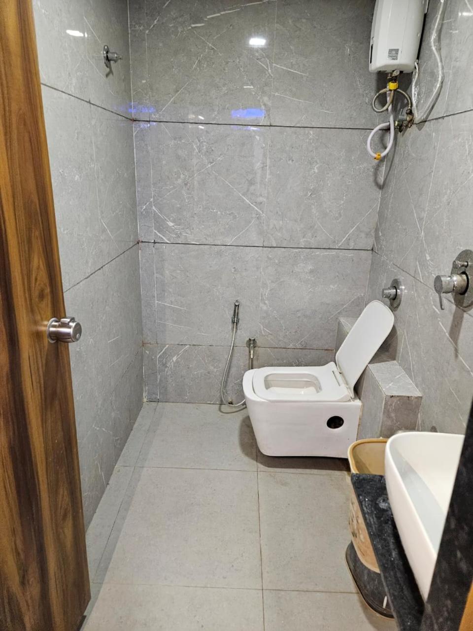 Hotel Ozone,Ahmadabad Zewnętrze zdjęcie