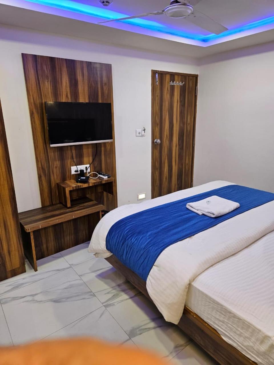 Hotel Ozone,Ahmadabad Zewnętrze zdjęcie